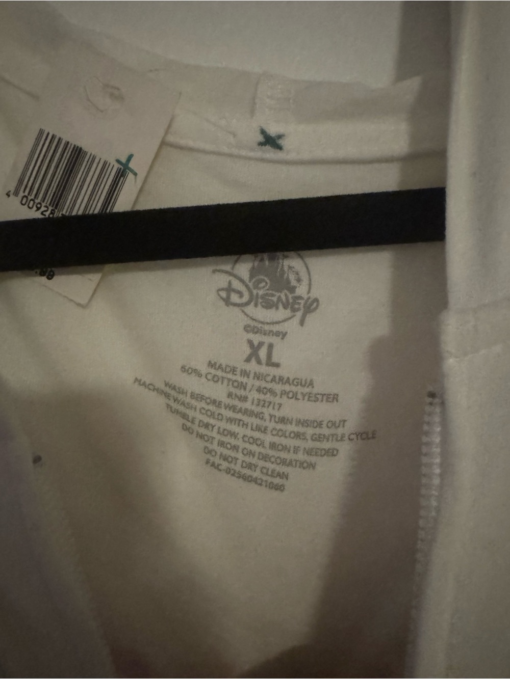 Disneyland It’s A Small World white Zipper Sweater - Picture 3 of 5